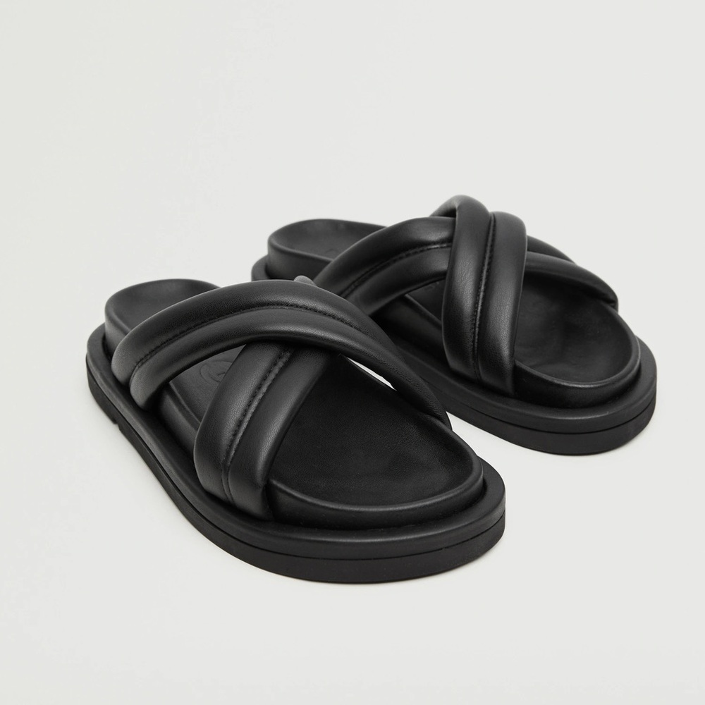 Mango padded slides